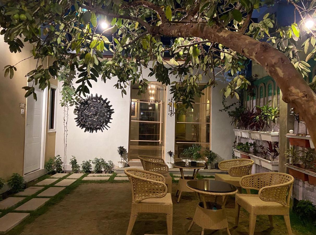 The Art Hotel By Via Varanasi — Photos 1
